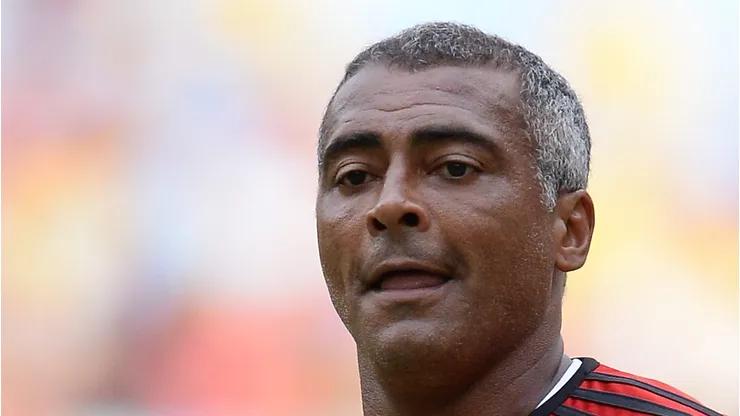 Romário participa de evento no Rio de Janeiro e fala da Seleção.