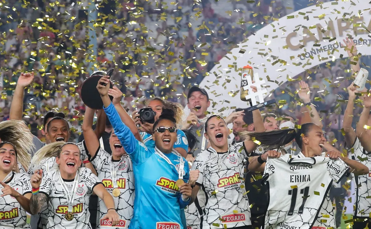 Corinthians disputa 1º Mundial de Clubes com transmissão da CazéTV