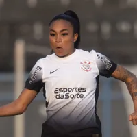 Thaís Regina sofre lesão no tornozelo no Corinthians