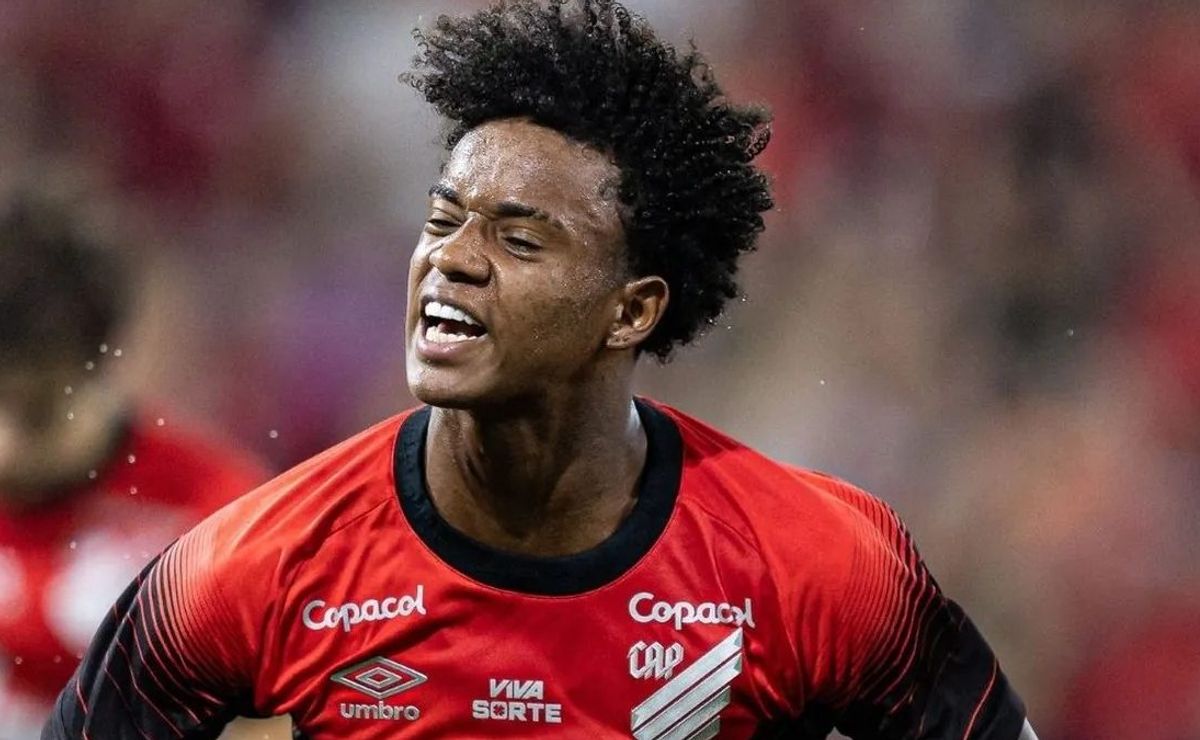 Cruzeiro age nos bastidores para contratar a promessa Bruninho, destaque do Athletico-PR