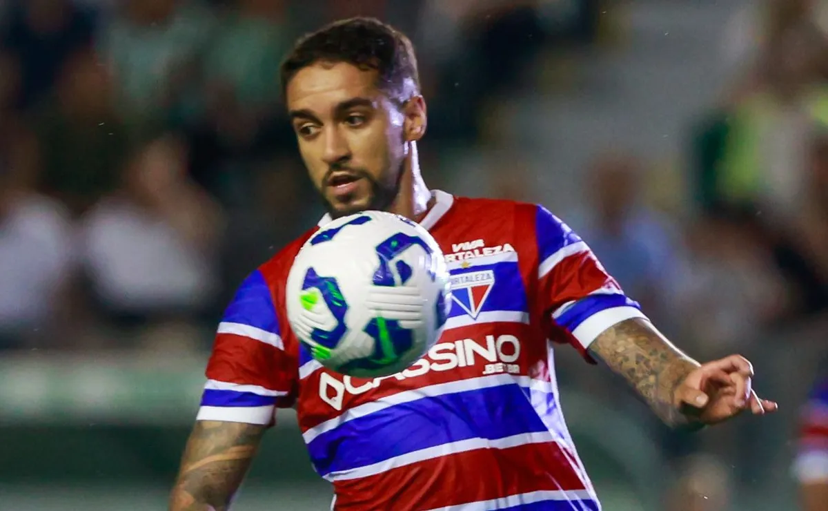 Corinthians confirma chegada de Matheus Pereira e atleta está pronto para duelo contra o São Paulo