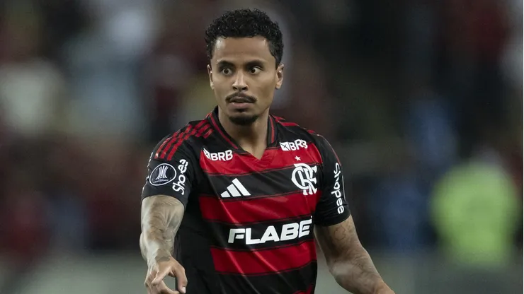 Allan jogador do Flamengo durante partida contra o Deportivo Tachira no estadio Maracana pelo campeonato Copa Libertadores 2025. Foto: Jorge Rodrigues/AGIF
