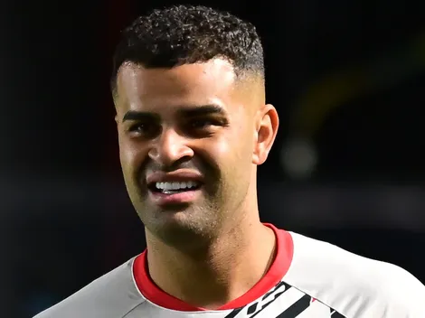 Alisson dá sinal verde para se transferir ao Corinthians