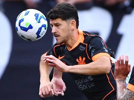 Clube da Turquia procura Hugo, mas Dorival Jr barra saída no Corinthians