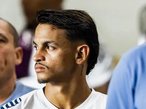 Ex-Santos alcança 100 jogos em goleada histórica contra o Ajax