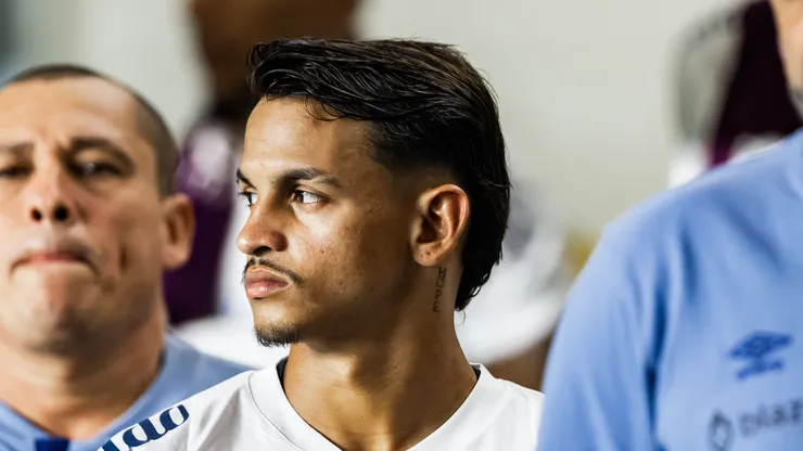 Ex-Santos, Patati faz história na Holanda, humilha o Ajax e atinge marca simbólica na carreira — Foto Abner DouradoAGIF