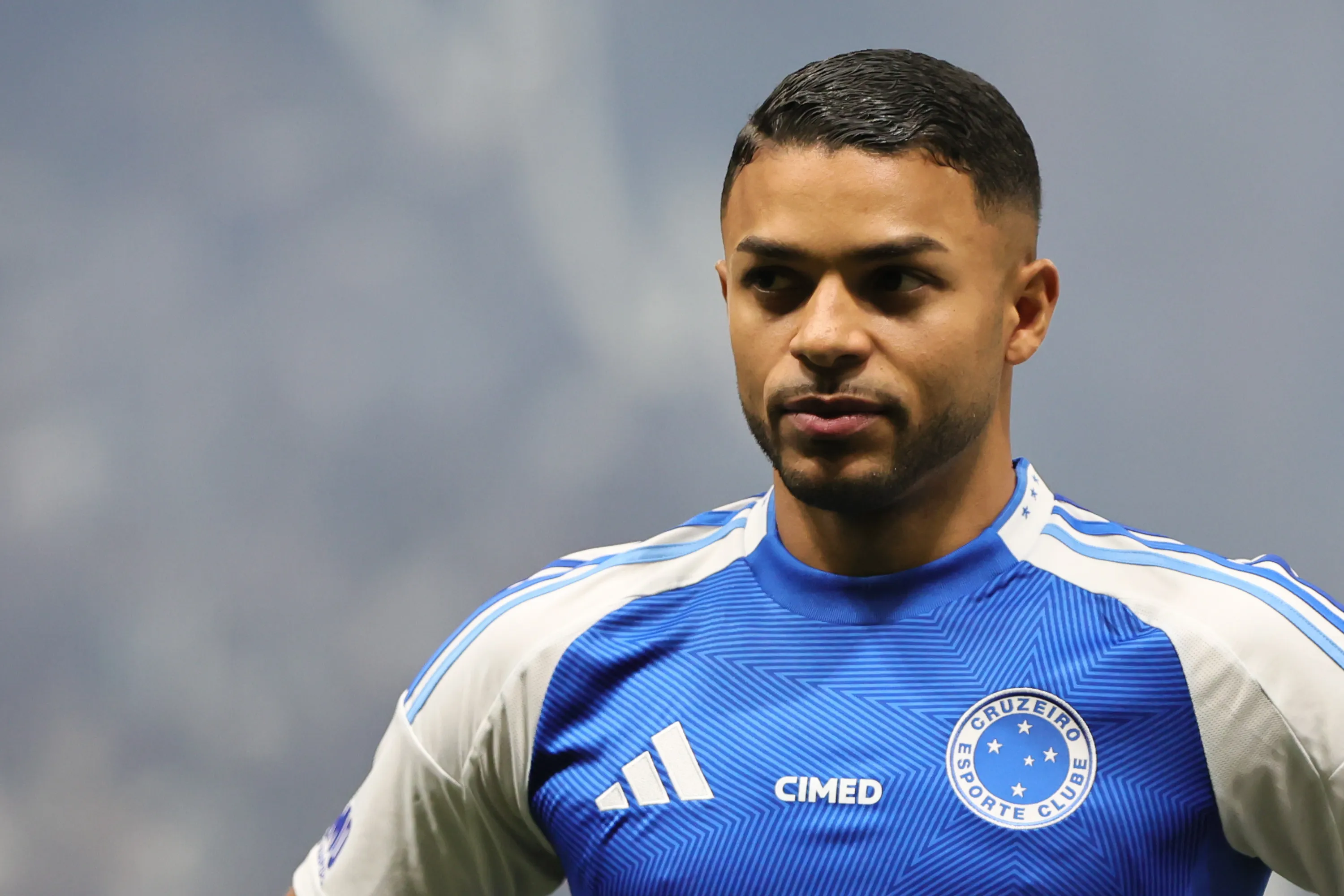 MG – BELO HORIZONTE – 27/08/2025 – COPA DO BRASIL 2025, ATLETICO-MG X CRUZEIRO – Wanderson jogador do Cruzeiro durante partida contra o Atletico-MG no estadio Arena MRV pelo campeonato Copa Do Brasil 2025. Foto: Gilson Lobo/AGIF