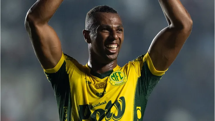 Luiz Otávio projetou a partida contra o Palmeiras.