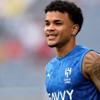 Entraves seguram dupla perto de reforçar o Corinthians