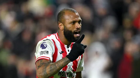 Camisa 9 comemorando gol diante do Sunderland. Foto: Shaun Botterill/Getty Images
