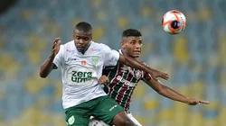 Hercules jogador do Fluminense disputa lance com Matheus Alessandro jogador do Boavista durante partida no estadio Maracana pelo campeonato Carioca 2025. Foto: Thiago Ribeiro/AGIF