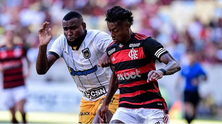 Bruno Henrique jogador do Flamengo durante partida contra o Volta Redonda no estadio Maracana pelo campeonato Carioca 2024. Foto: Thiago Ribeiro/AGIF
