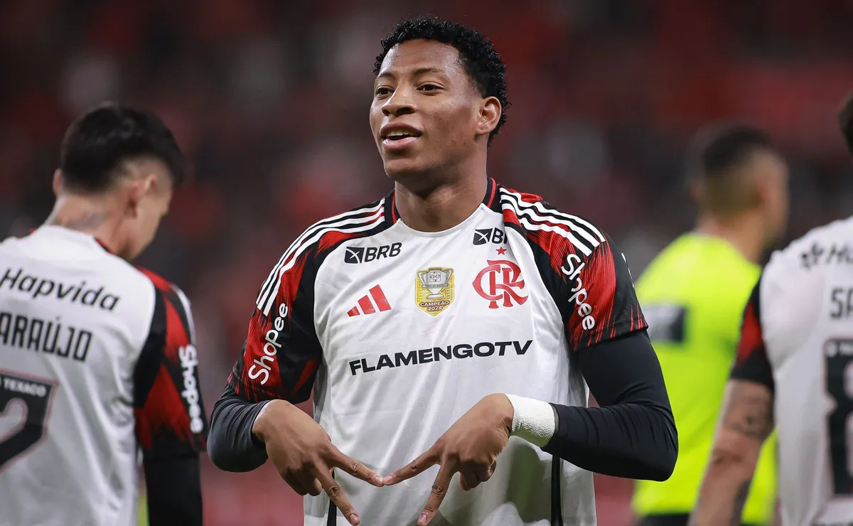 Flamengo aceita negociar Gonzalo Plata por R$ 155 milhões e aguarda proposta firme do interessado
