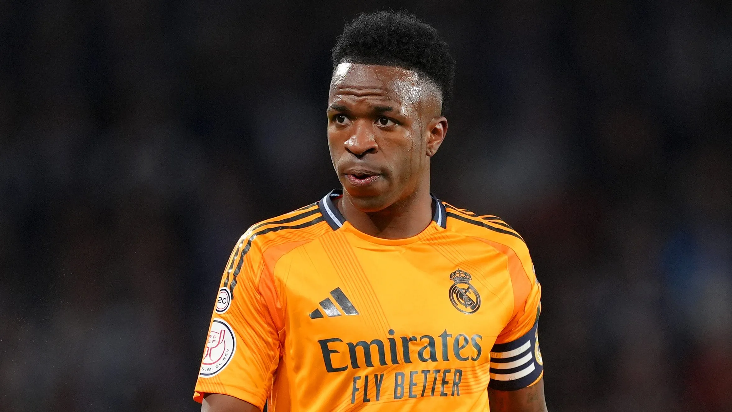 Vini Jr. tem atuação detonada pela mídia da Espanha. (Photo by Juan Manuel Serrano Arce/Getty Images)