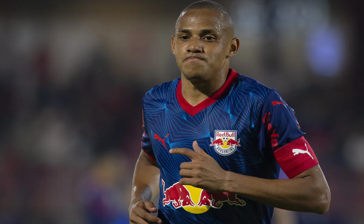 Moeda de troca? Palmeiras tenta contratar Nino do Zenit e usa venda de Jhon Jhon para tentar fechar contratação