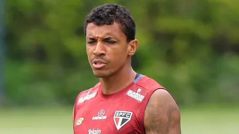 SP – SAO PAULO – 14/11/2025 – TREINO DO SAO PAULO – Luiz Gustavo  jogador do Sao Paulo durante treino no Centro de Treinamento CT Barra Funda. Foto: Marcello Zambrana/AGIF
