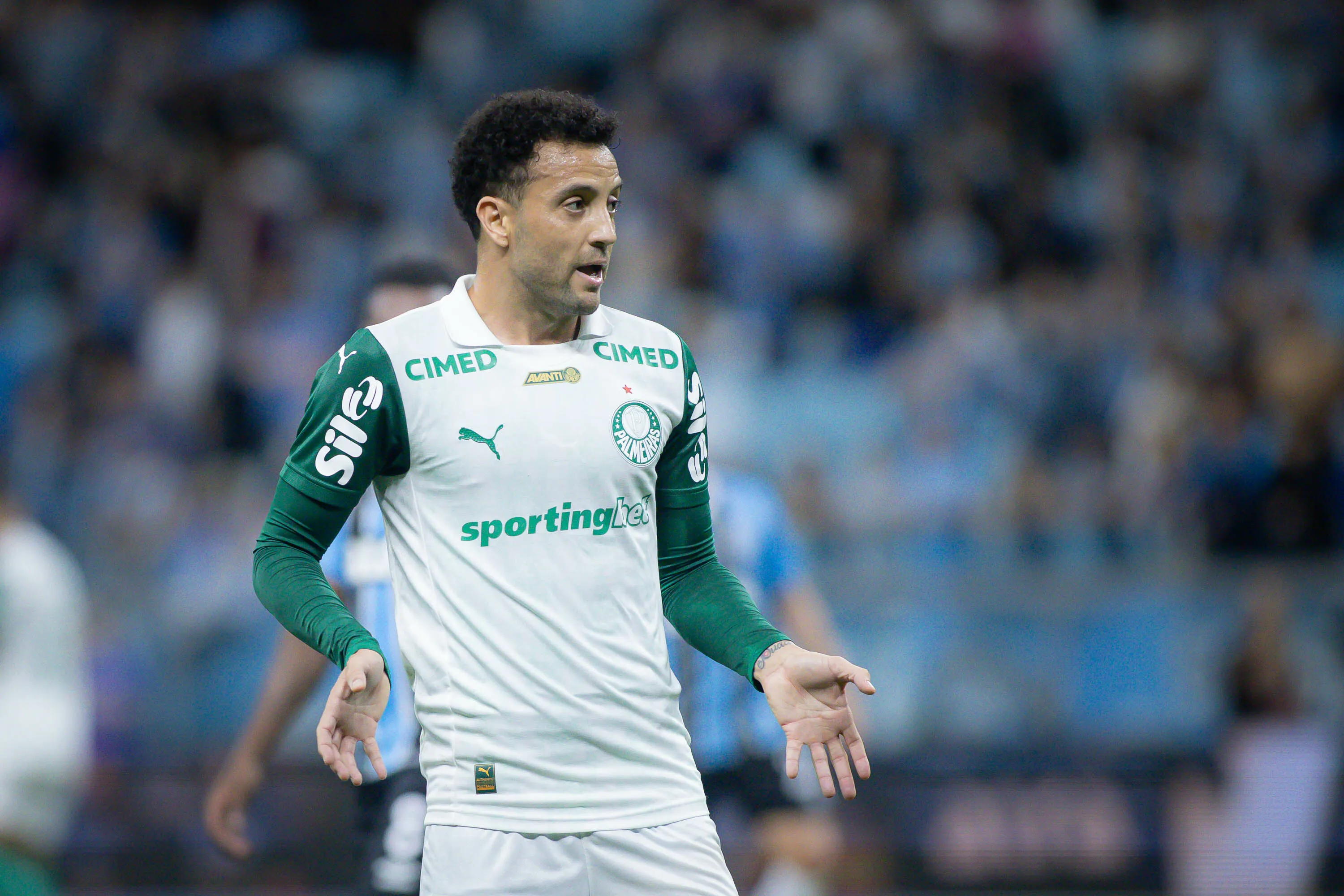 Felipe Anderson durante Grêmio x Palmeiras. Foto: Maxi Franzoi/AGIF 
