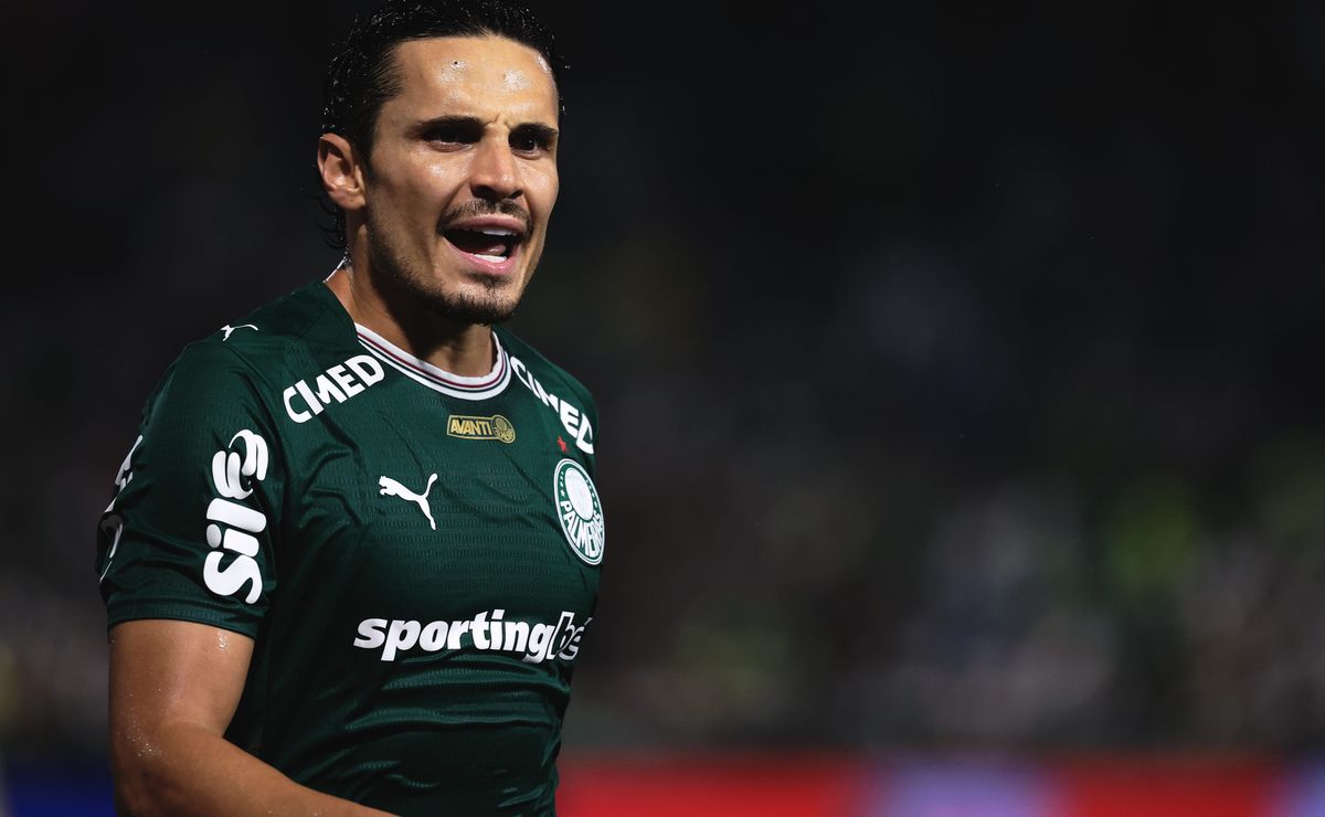 Após Weverton, Grêmio negociar para contratar Veiga, do Palmeiras, mas negociação não avança