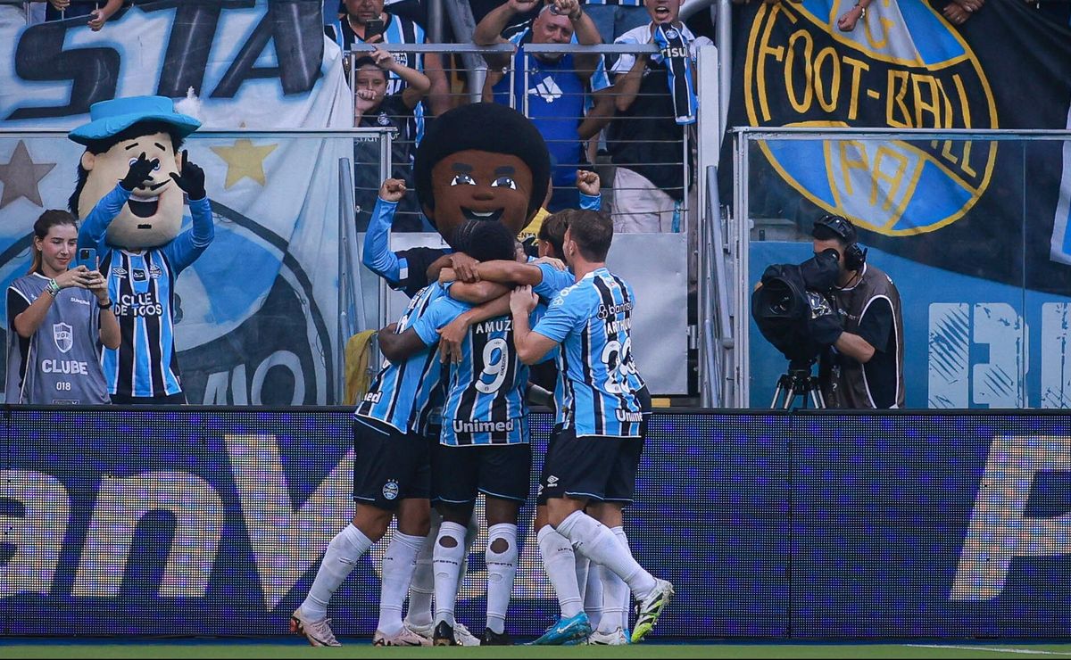 Goleada de 5 a 0 aplicada pelo Grêmio chama a atenção com 2 gols contra do São Luiz