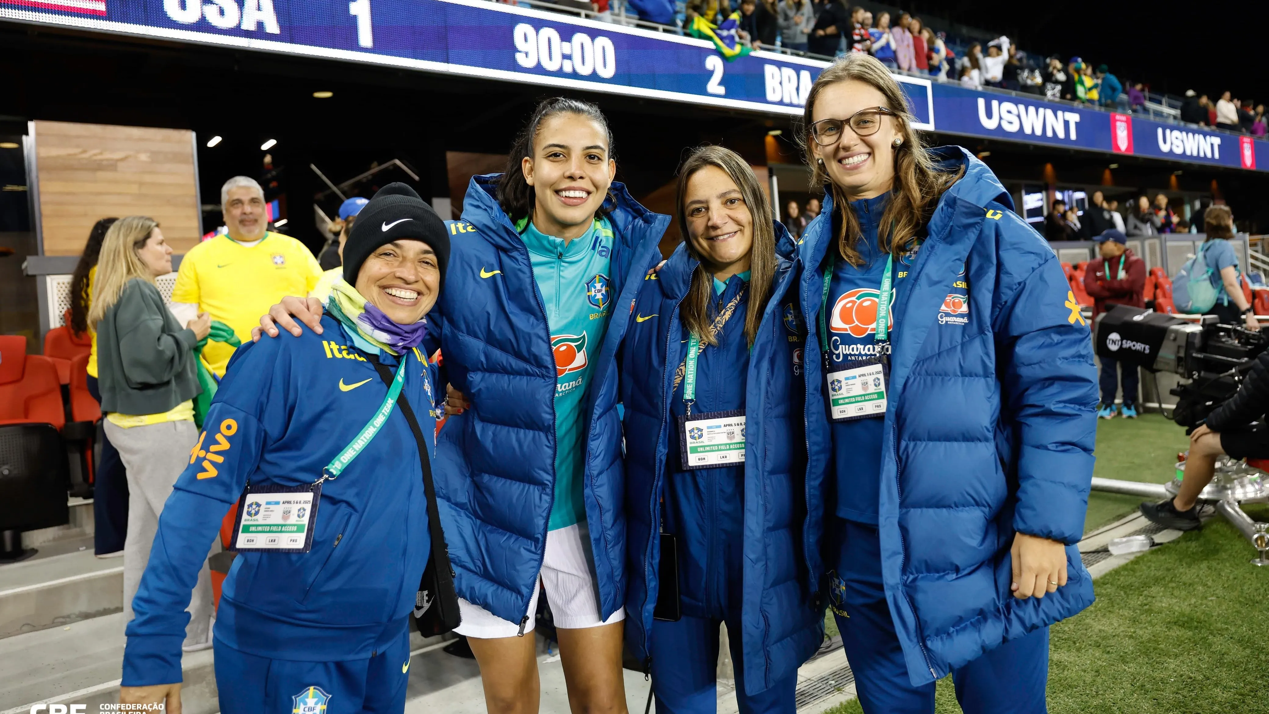 Luiza Parreiras com a Seleção Brasileira Feminina nos EUA