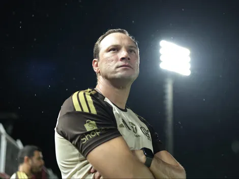 Expulsão e escolhas de Pivetti agravam derrota do Flamengo