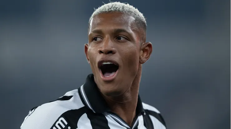 Zenit buscou informações sobre Danilo, mas volante se nega a jogar na Rússia