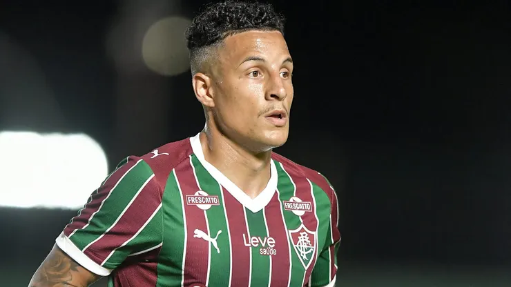 Arana durante uma das partidas do Fluzão no estadual