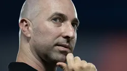 Rodrigo Bellão durante a estreia do Glorioso em 2026