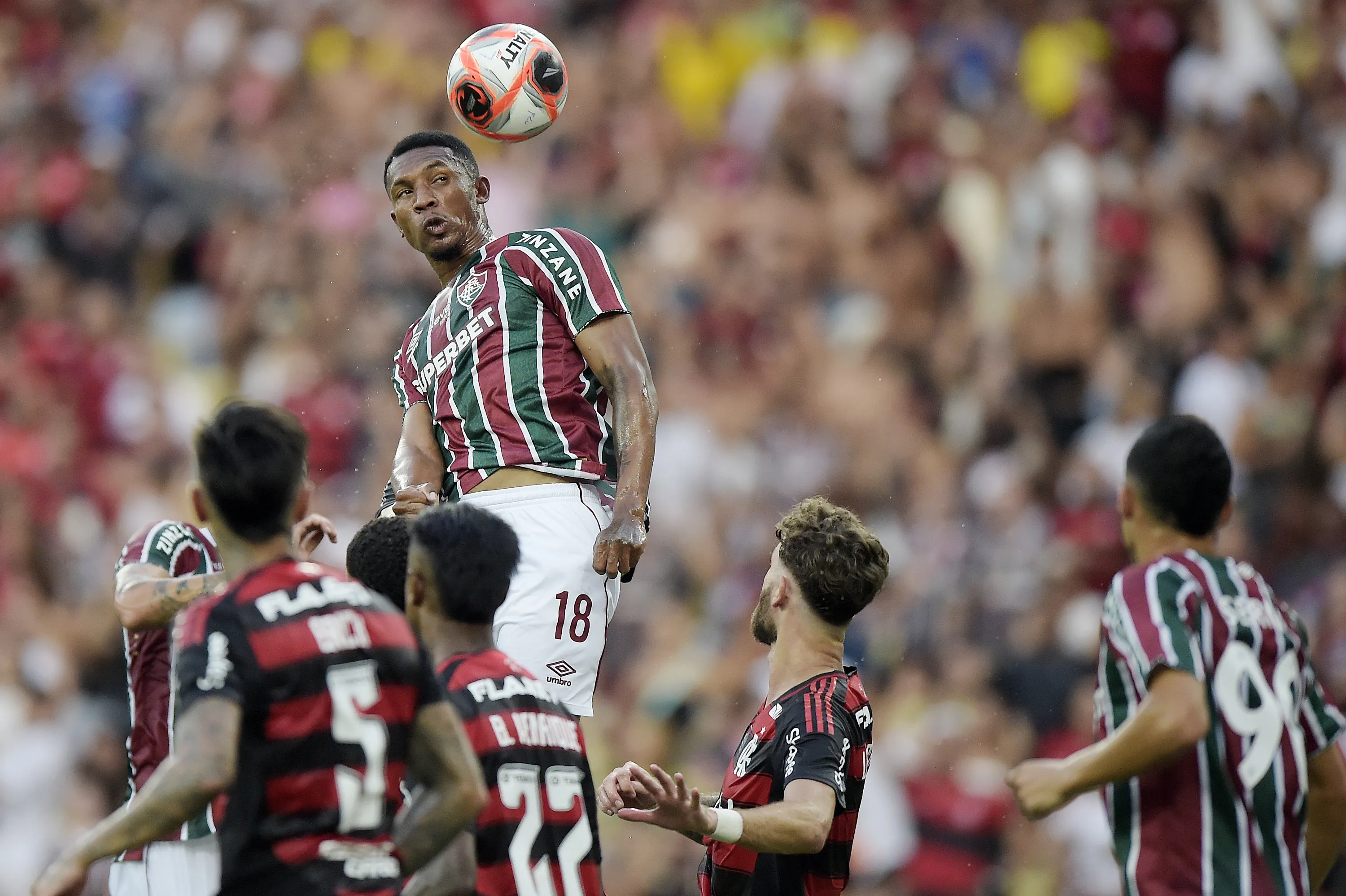RJ – RIO DE JANEIRO – 08/02/2025 – CARIOCA 2025, FLUMINENSE X FLAMENGO – Lele jogador do Fluminense durante partida contra o Flamengo no estadio Maracana pelo campeonato Carioca 2025. Foto: Alexandre Loureiro/AGIF