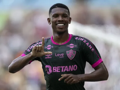 Lesão de John Kennedy reabre disputa, e Lelê vira opção real no Fluminense