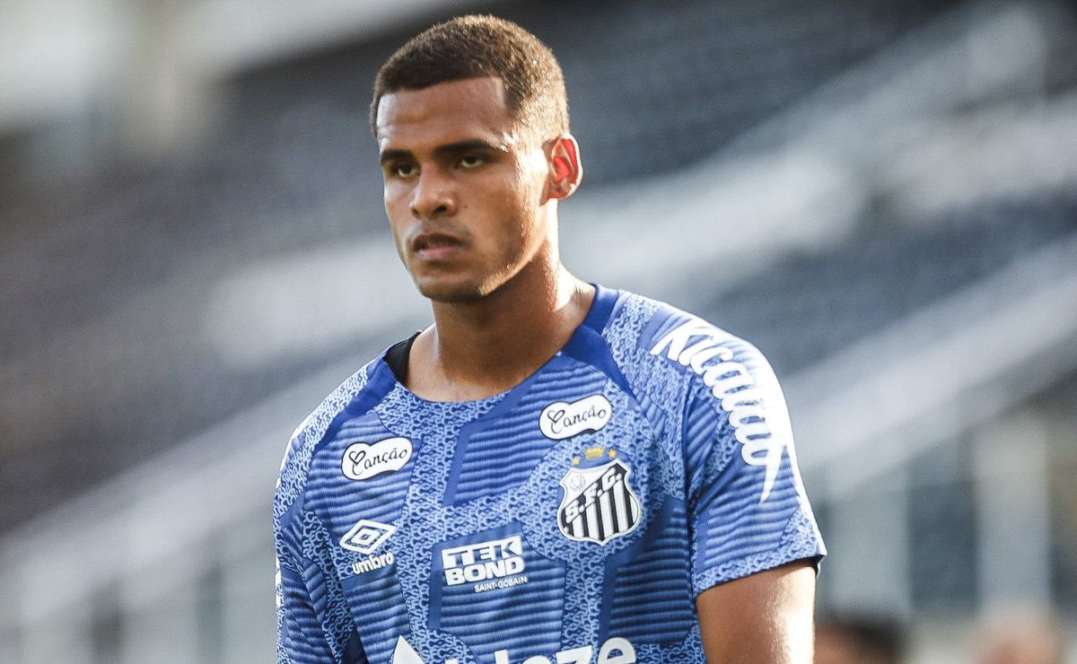 Santos empresta Enzo Monteiro até dezembro de 2026, e atacante é anunciado em clube da Coreia do Sul