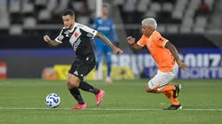 Coutinho jogador do Vasco durante partida contra o Nova Iguacu no estadio Engenhao pelo campeonato Copa Do Brasil 2025. Foto: Thiago Ribeiro/AGIF