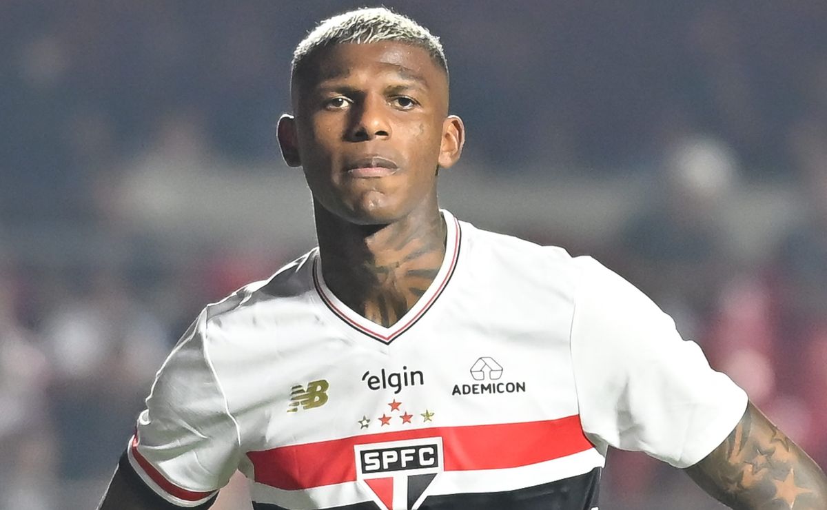 Arboleda quase entrega gol em Corinthians x São Paulo, mas Yuri Alberto perde a chance