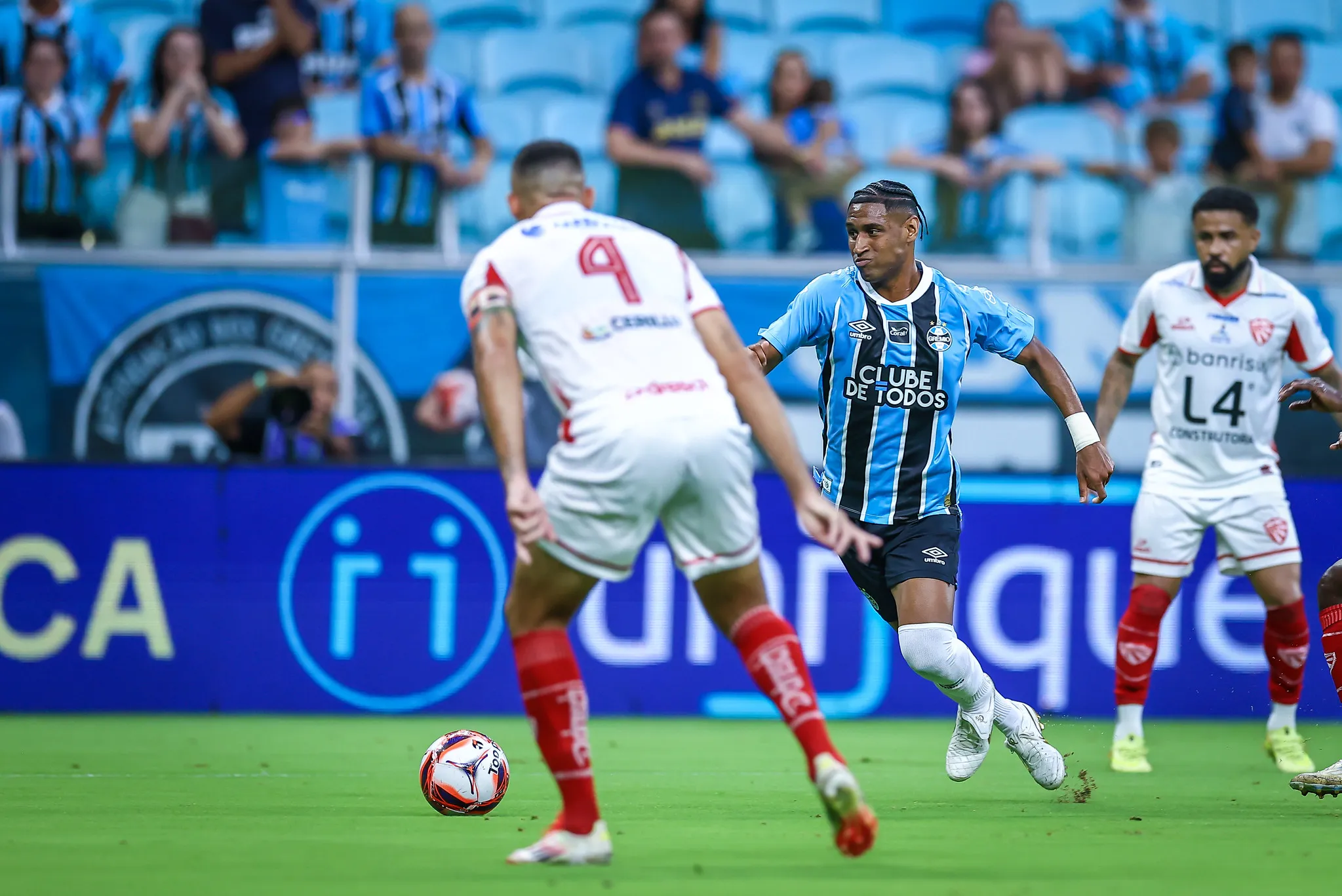 Tetê durante partida pelo Grêmio. Foto: Lucas Uebel/Grêmio FBPA
