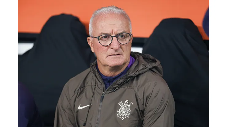 SAO PAULO, BRAZIL - DECEMBER 17: Dorival Junior head coach of Corinthians looks on during the Copa do Brasil 2025 Final First Leg Match between Corinthians and Vasco da Gama at Neo Quimica Arena on December 17, 2025 in Sao Paulo, Brazil. (Photo by Ricardo Moreira/Getty Images)