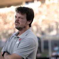 Diniz não acerta nas substituições e Vasco empata no Carioca