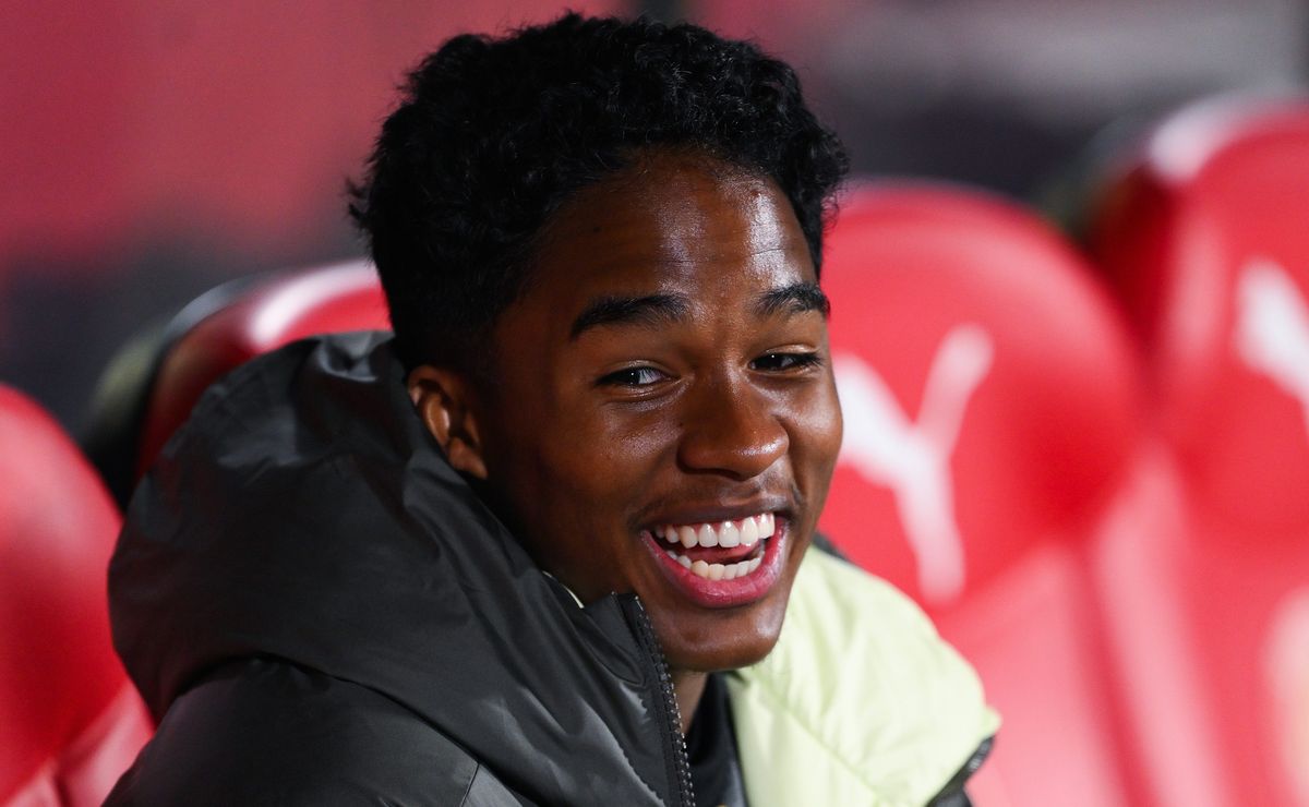 Endrick decide, recebe prêmio de melhor jogador e Lyon derrota o Brest no Campeonato Francês