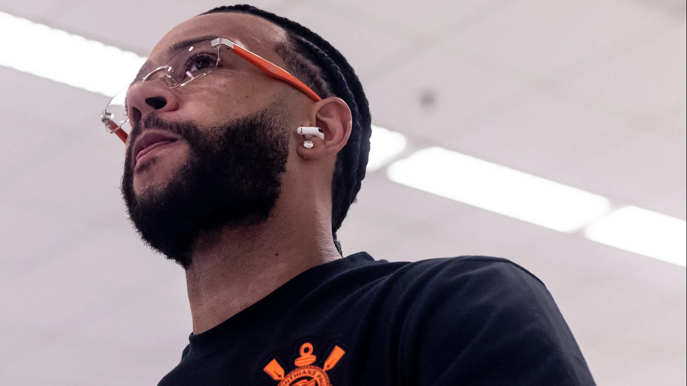 Memphis segue treinando de forma gradual no CT Joaquim Grava – Foto: Agência Corinthians