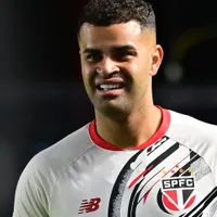 São Paulo abre conversa com Corinthians e aceita venda de Alisson em definitivo com parcelas mensais