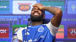 MG - MINAS GERAIS - 13/01/2026 - BELO HORIZONTE, APRESENTACAO ATLETA GERSON - Gerson jogador do Cruzeiro CHORA ao falar da infancia pobre durante coletiva de imprensa para sua apresentacao realizada na Toca da Raposa II. Foto: Gilson Lobo/AGIF