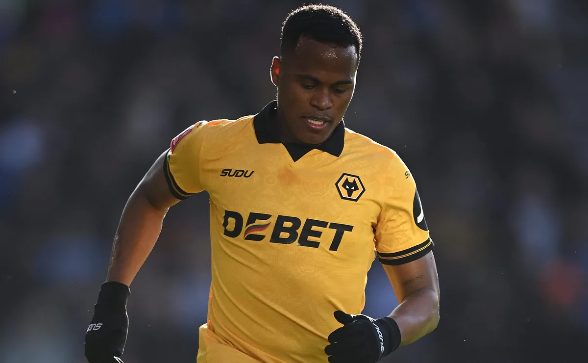 Ele está chegando? Palmeiras avança e tenta fechar contratação de John Arias