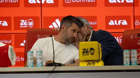 Paulo Pezzolano faz suas primeiras avaliações no Internacional
