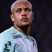 Vitor Roque passa por exames no Palmeiras e lesão é descartada