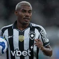 Vasco busca empréstimo de Cuiabano, campeão pelo Botafogo