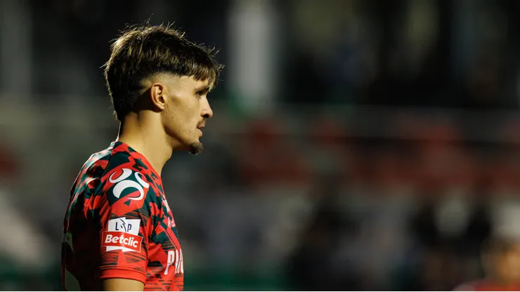 Dinis Pinto é titular do Moreirense e entrou no radar vascaíno para 2026
