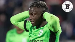 Vasco tenta atravessar o Boca por Hinestroza. Foto: Ernesto Ryan/Getty Images