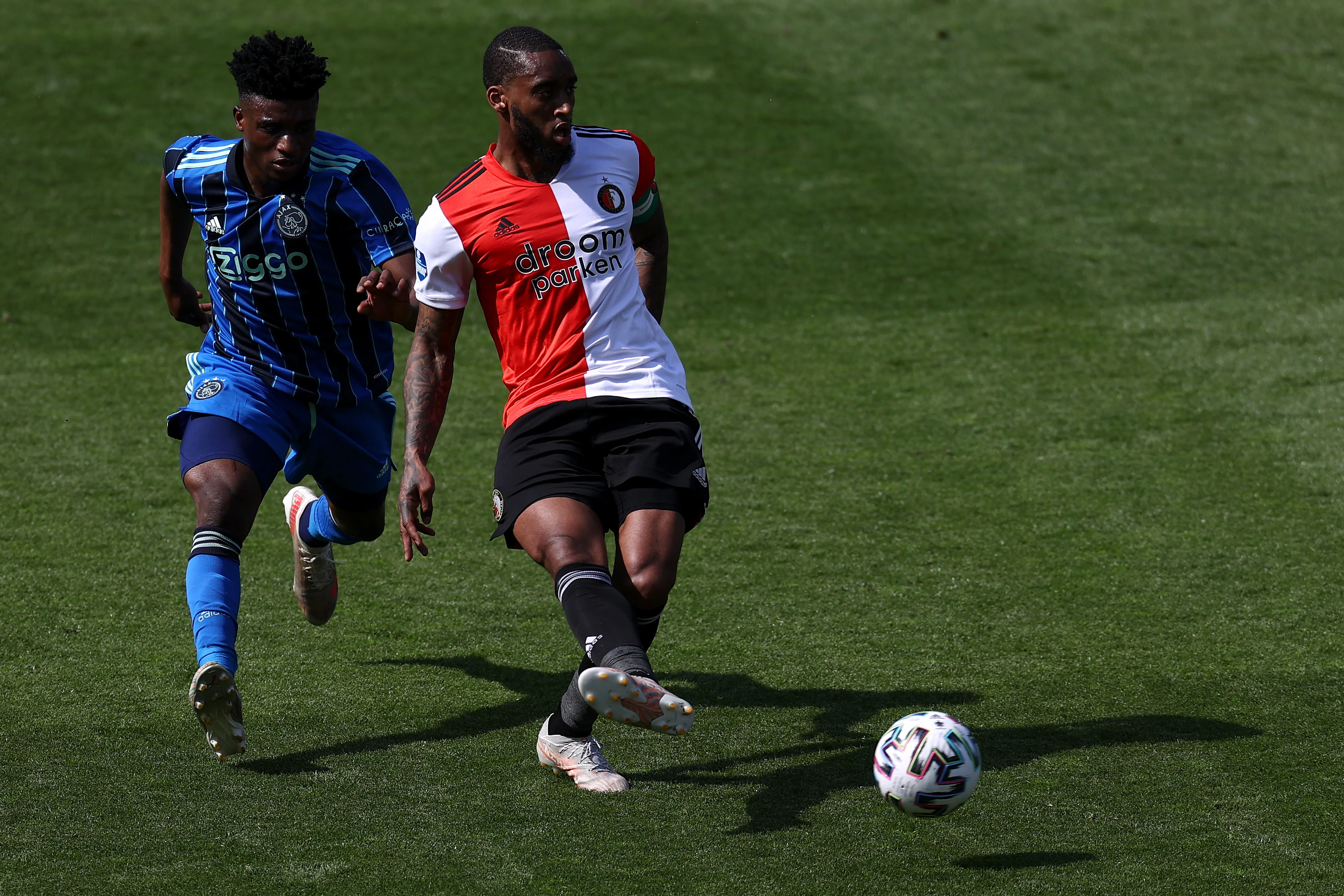 Fer durante jogo pelo Feyenoord. Photo by Dean Mouhtaropoulos/Getty Images