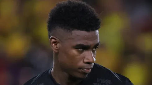 Félix Torres, zagueiro do Corinthians em partida pela Conmebol Libertadores (Foto: Jacome/Getty Images)
