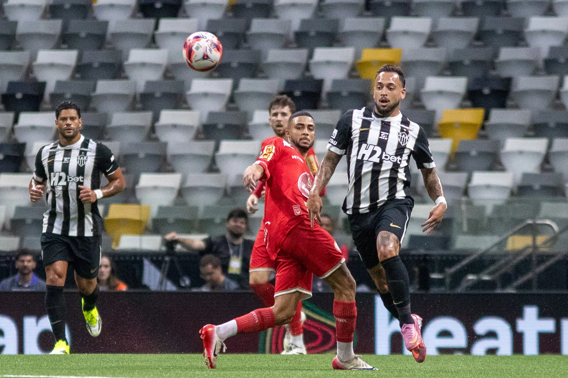 Maycon jogador do Atletico durante partida contra o Tombense no estadio Arena MRV pelo campeonato Mineiro 2026. Foto: Fernando Moreno/AGIF
