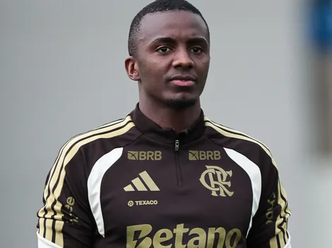 Andrew evita o Botafogo ao falar de acerto com o Flamengo